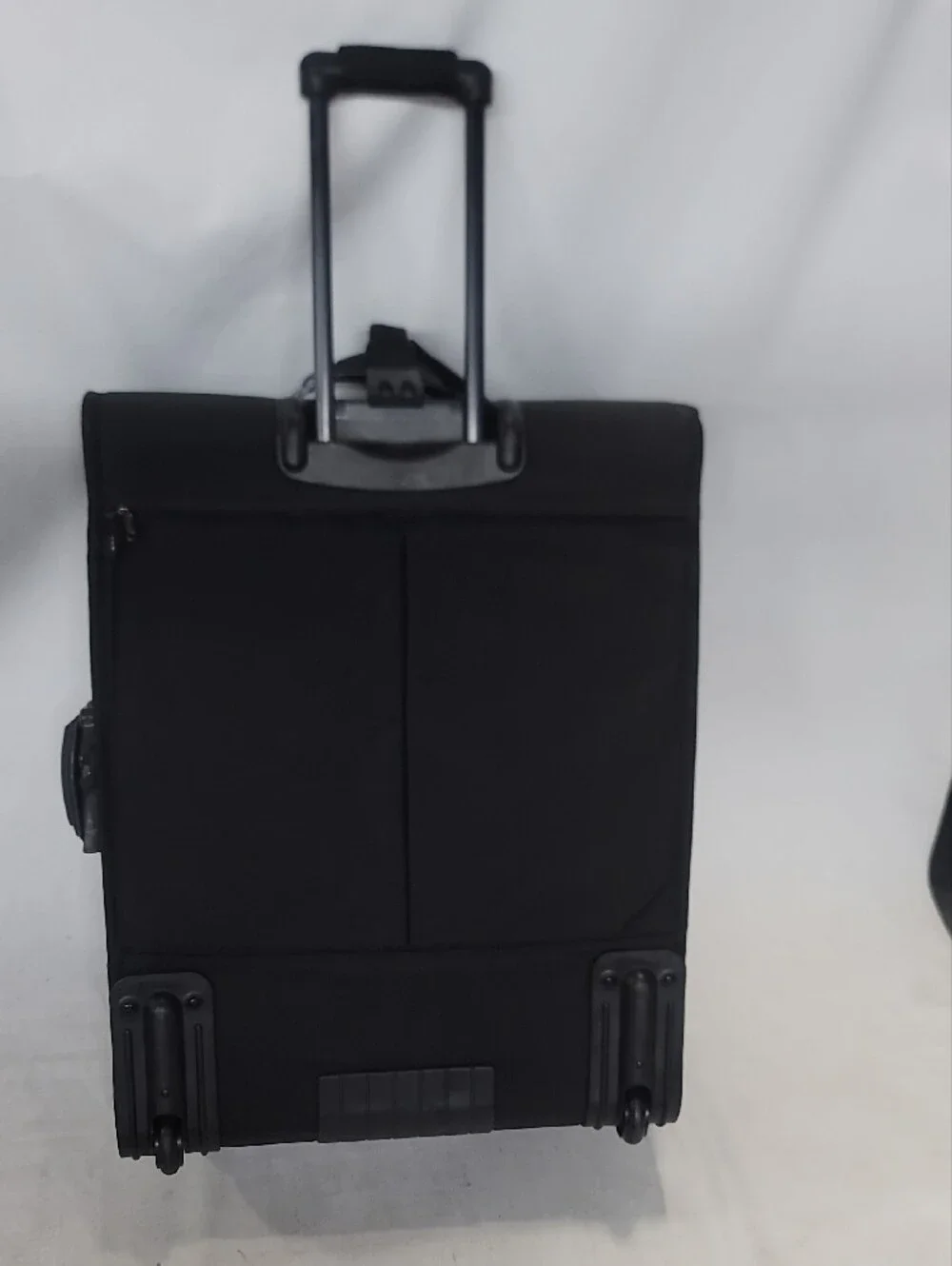 Travrpro Platinum II Black Rolling Suitcase With Detachable Garment Bag - Men